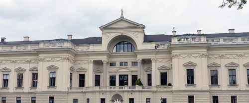 szervuszausztria_Liechtenstein-Palais_Alserbach_Wien_(10).jpg